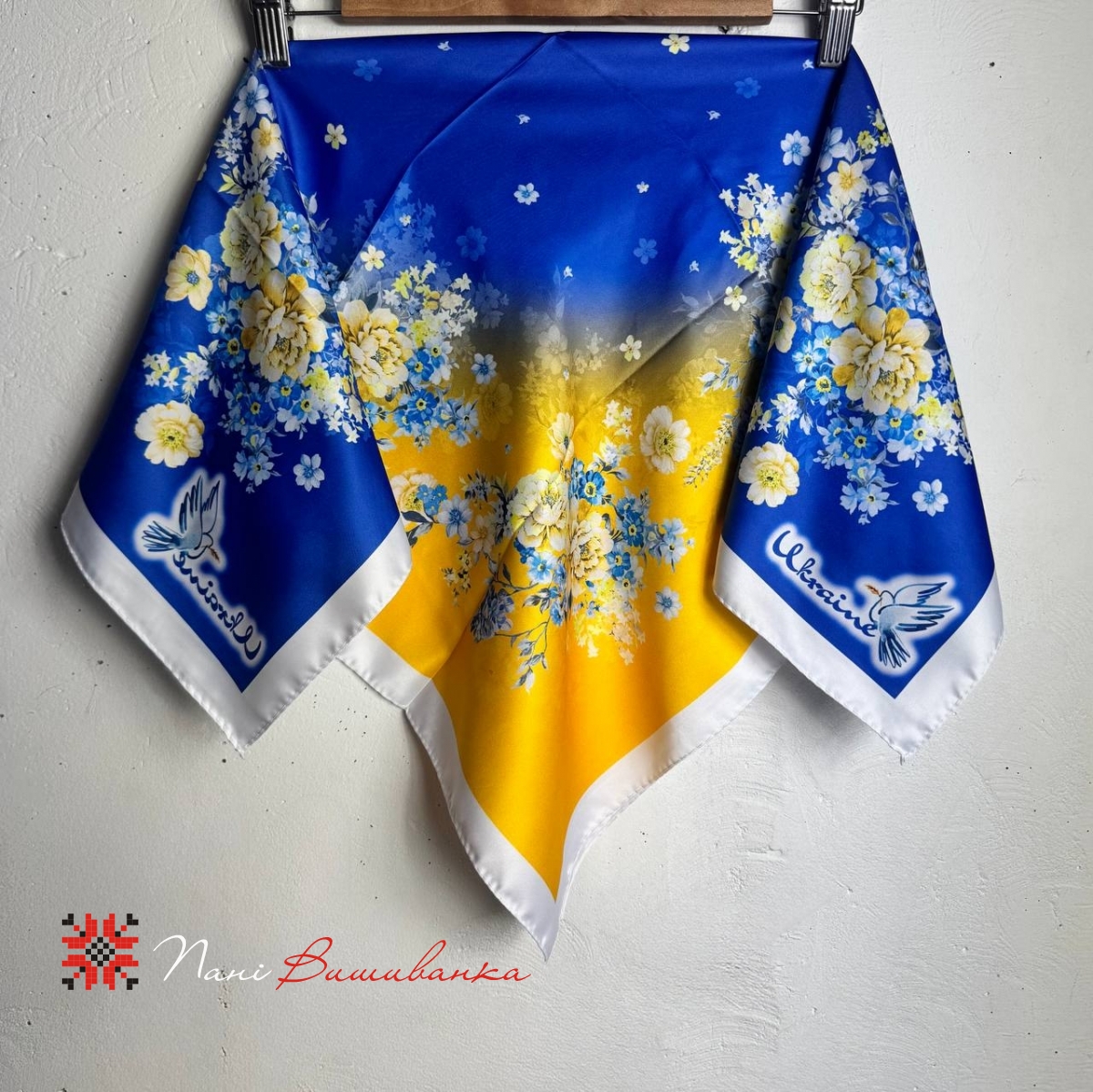 Хустка українська патріотична, шовк штучний