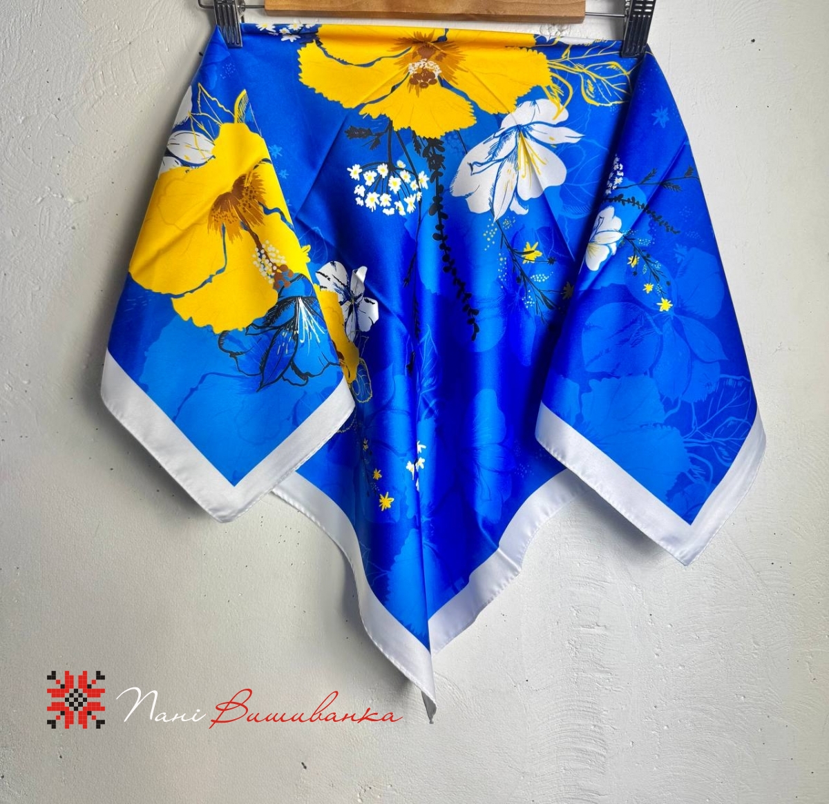 Хустка українська патріотична, шовк штучний